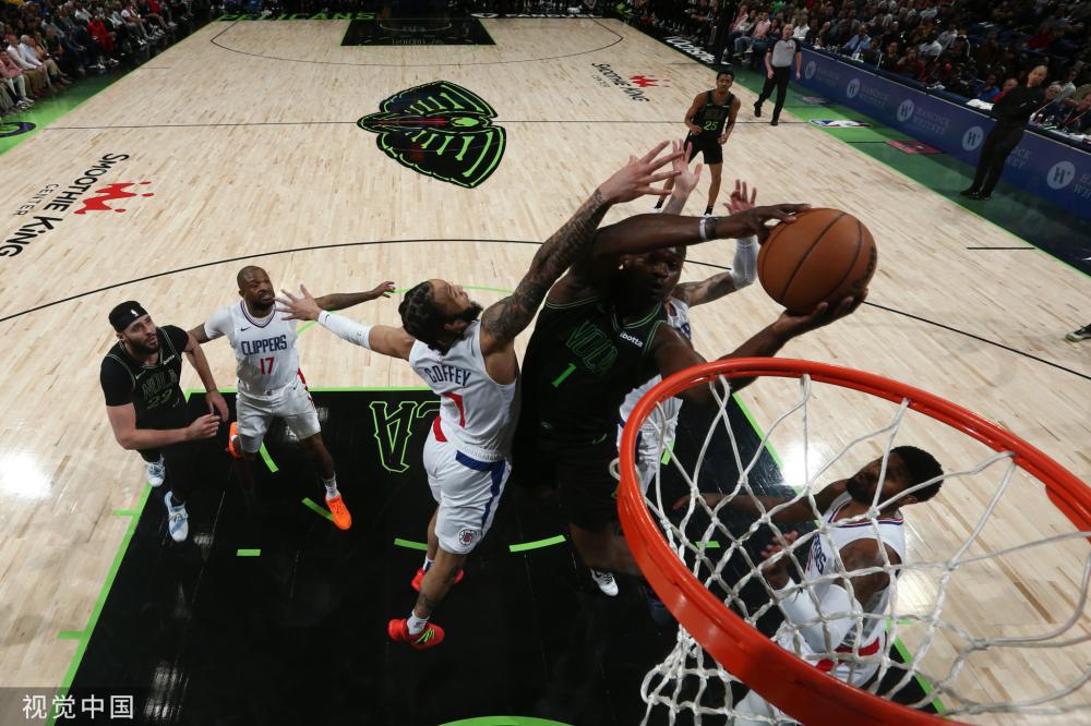 双打搭档间 双打搭档间