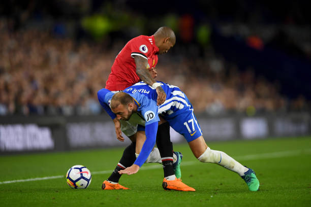 而是憑藉眾 而是憑藉眾